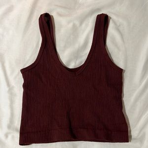 Maroon ribbed crop tank